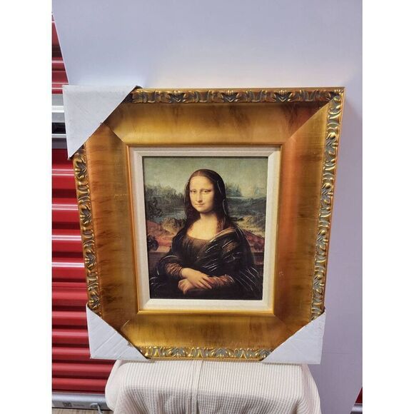 Mona Lisa Recreation in Fancy Gold Frame - Picture 1 of 3